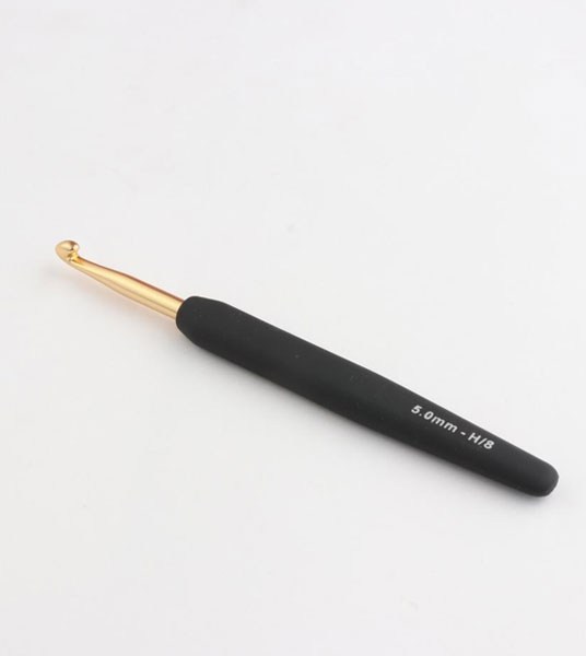 KNITPRO-Crochet-5.00mm-Soft-Feel-Handle-Gold